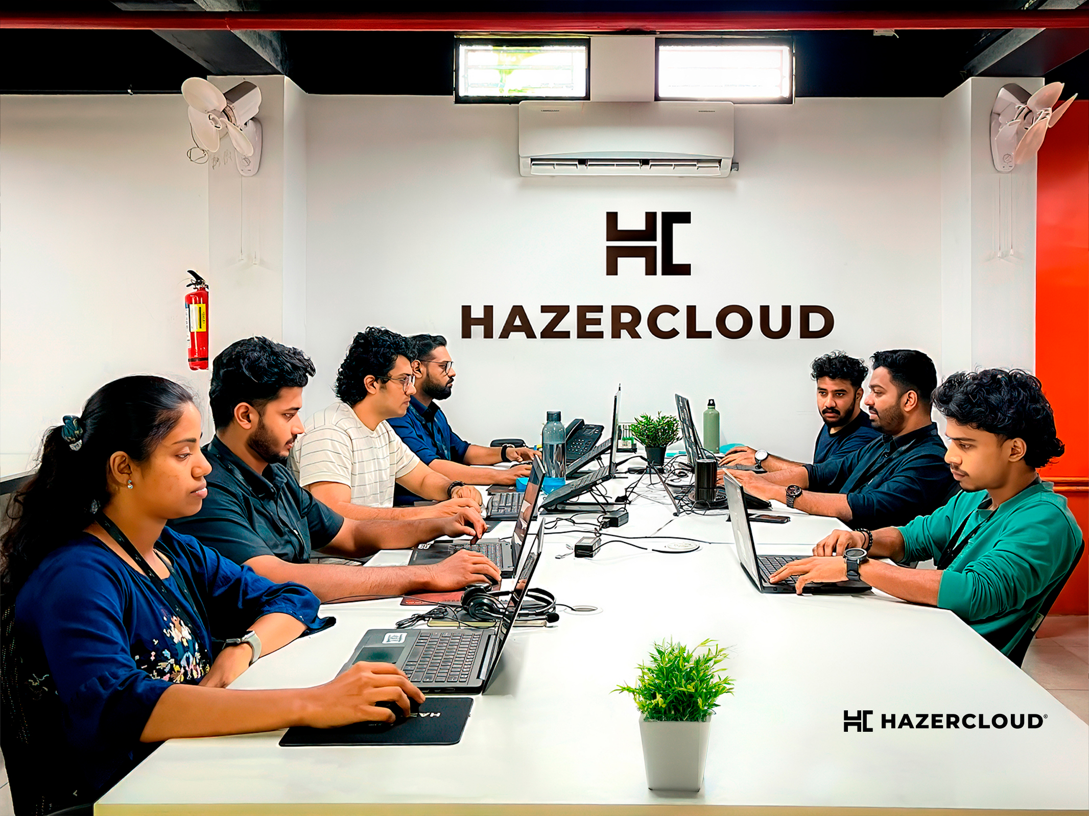 Team standup at HAZERCLOUD's Kannur office